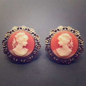 Vintage style earrings